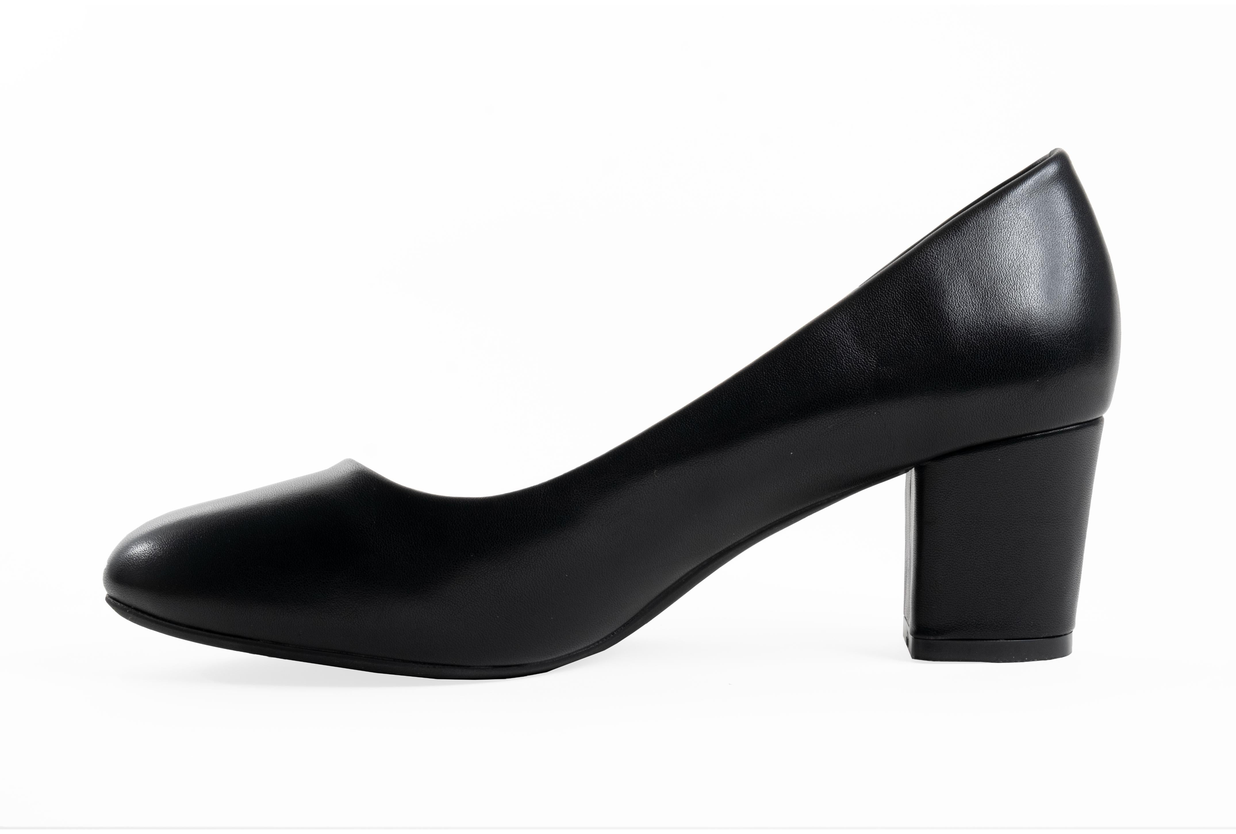 Cassie-1 Classic Low-Block Pumps with a Rounded Tip