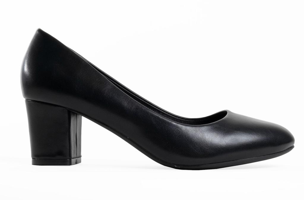 Cassie-1 Classic Low-Block Pumps with a Rounded Tip